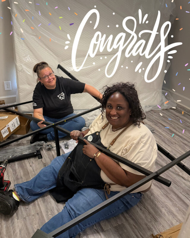 A big congratulations AND thank you to all of the volunteers and community partners who came out to help outfit Denise's new apartment! We are so thrilled for this huge step forward, as she also regained custody of her children. It takes a village to reunite families and create new futures!⁠
⁠
#SheBrewsTransitionProgram #BrewingUpPurpose #OnwardAndUpward #TrulyTransformativeCoffee #NonprofitCoffee